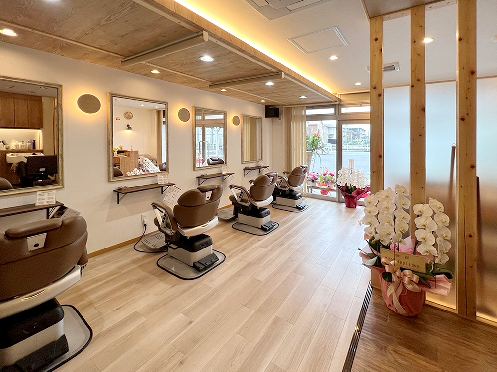 お店の内観写真